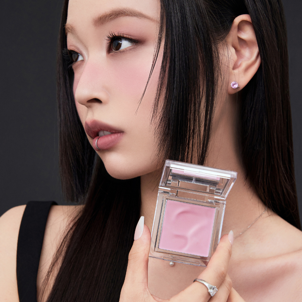 About_Tone Fluffy Wear Blusher - 6 Colours (4.3g)