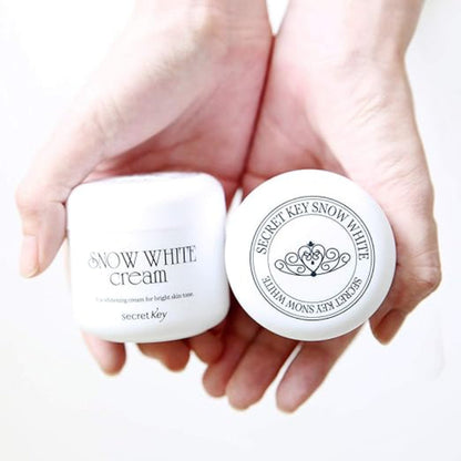 Snow White Cream – Brightening Face Cream with Niacinamide for Glowing Skin (50g)